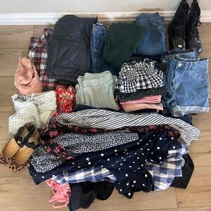 HUGE lot of girl’s clothing - 44 pieces